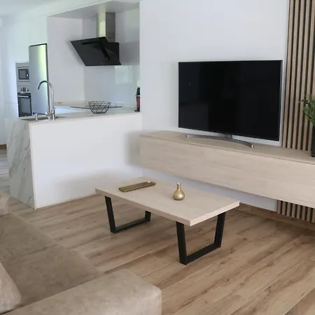 A Academia アパート *