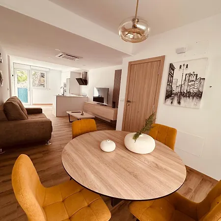 A Academia アパート Vimianzo