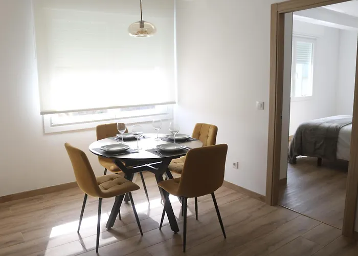 A Academia Apartment *