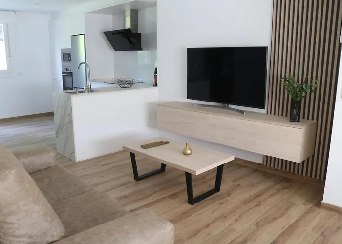 A Academia Apartment *