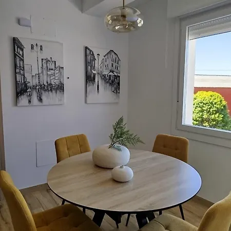 A Academia * Vimianzo