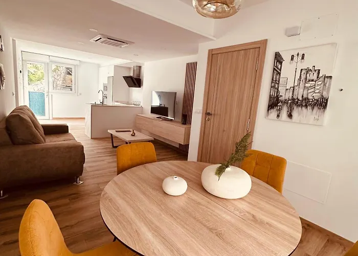 A Academia Διαμέρισμα Vimianzo